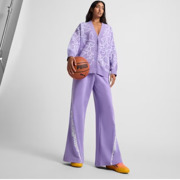 PUMA. STEWIE x CITY OF LOVE Basketball Oversized Cardigan - Picture 2 of 12